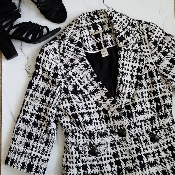 White House Black Market Jackets & Blazers - ⚡FLASH SALE! WHBM Black & White Cropped Blazer